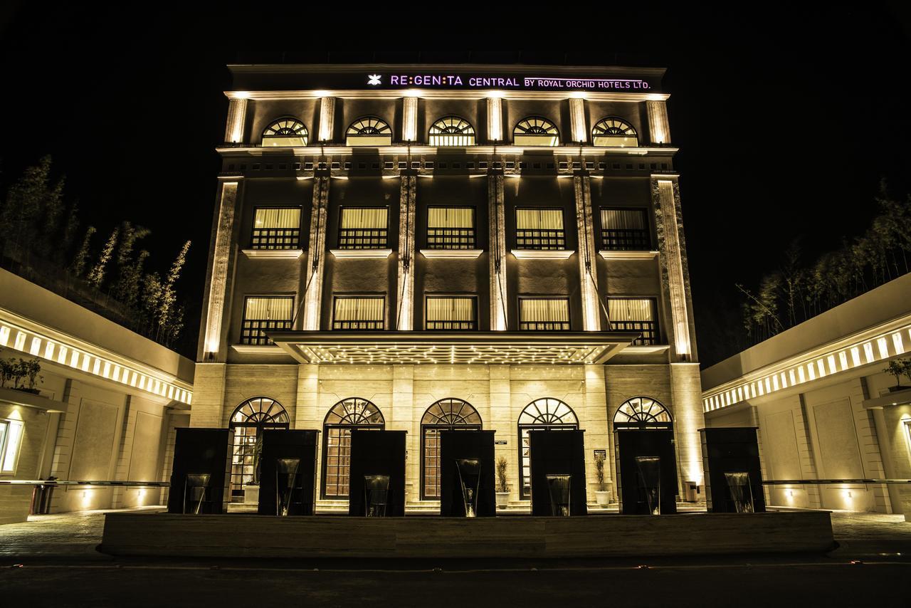 Regenta Central Amritsar Exterior foto